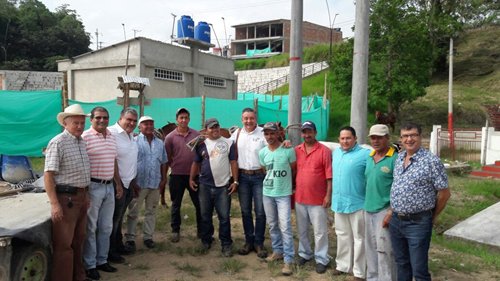 Mas-de-1700-equinos-del-sur-del-Huila-seran-vacunados-contra-la-encefalitis-equina-venezolana-1.jpg