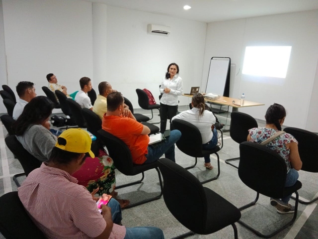 Apicultores de Arauca se capacitan en normatividad sanitaria