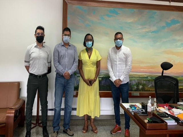 El ICA trabaja con la Universidad de Antioquia para brindar pasantías a estudiantes de medicina veterinaria 
