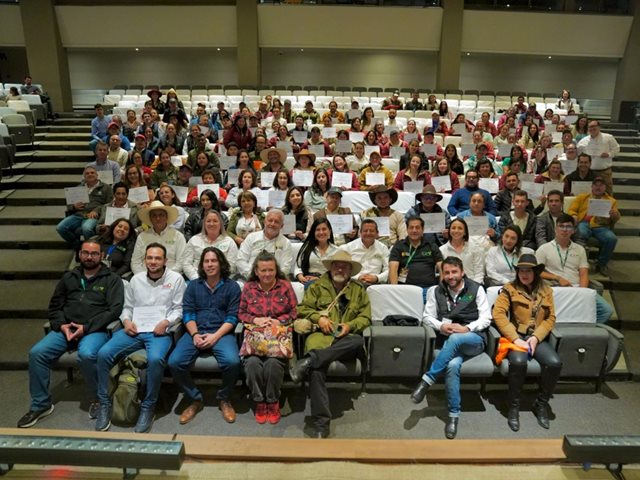 Certificación de 150 predios en Buenas Prácticas Agropecuarias.