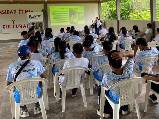 Jóvenes de las comunidades de Puerto Nariño y Leticia
