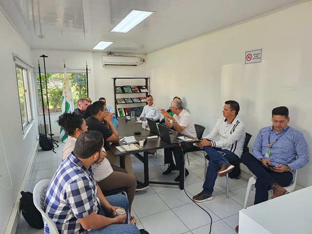 El ICA participó en la mesa técnica para construir Plan Departamental de Extensión Agropecuaria en Caquetá