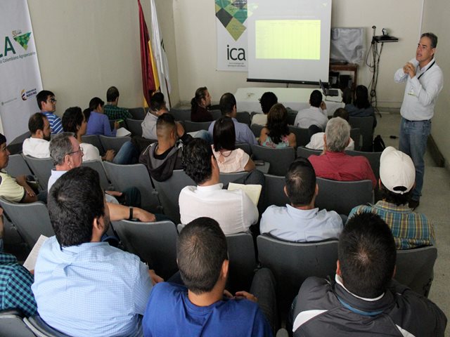 Ingenieros agrónomos del Tolima se actualizan en normatividad para el registro de predios exportadores