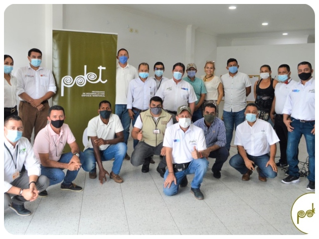 Participantes de la mesa sectorial de reactivación económica. 