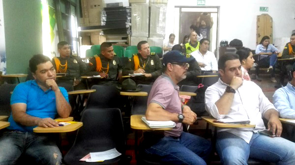 El ICA y autoridades de Pereira desarrollan trabajos conjuntos en el control y transporte de la Gallinaza