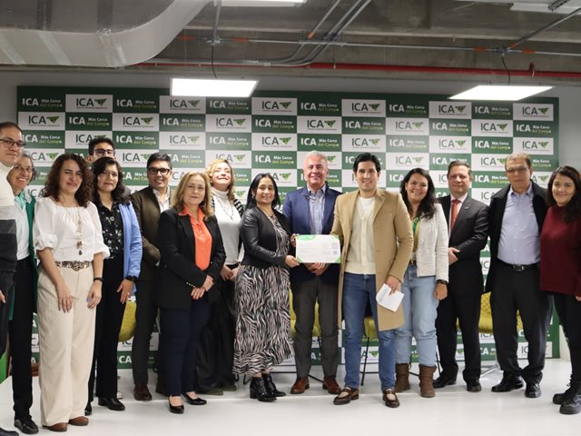 Certificado de acreditación por parte del ONAC