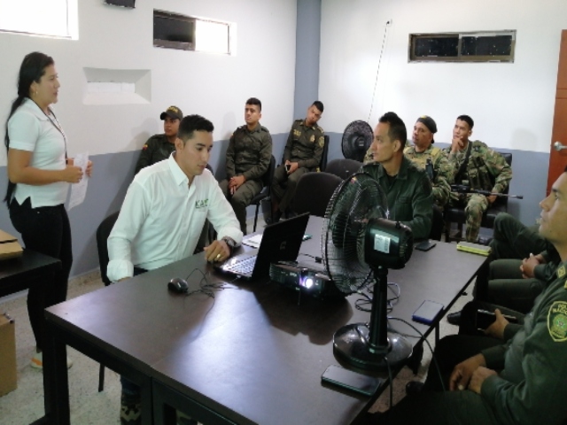 En Boyacá, la Policía y el Ejército Nacional son capacitados por el ICA en movilización animal  