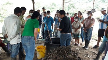 Persona-Putumayo-02.jpg Persona-Putumayo-02.jpg