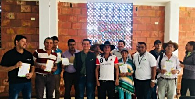 Foto-2-Capacitacion-productores-Salina-Casanare.jpg