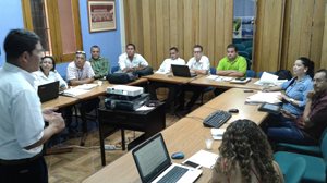 ingeniero-Julian-Ayala-2c-lider-nacional-de-las-BPA-del-ICA-dictando-la-capacitacion-a-los-funcionarios-del-Instituto.jpg ingeniero-Julian-Ayala-2c-lider-nacional-de-las-BPA-del-ICA-dictando-la-capacitacion-a-los-funcionarios-del-Instituto.jpg