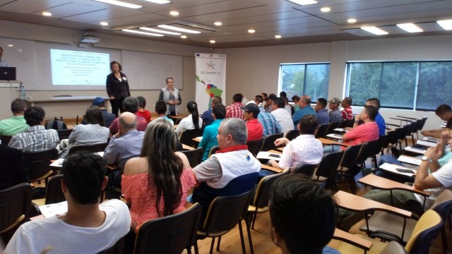 Productores de aguacate Hass de Caldas se capacitan en admisibilidad para exportar a los Estados Unidos