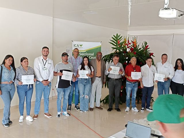 Productores vallecaucanos le apostaron a la inocuidad primaria y certificaron sus predios en buenas prácticas agrícolas