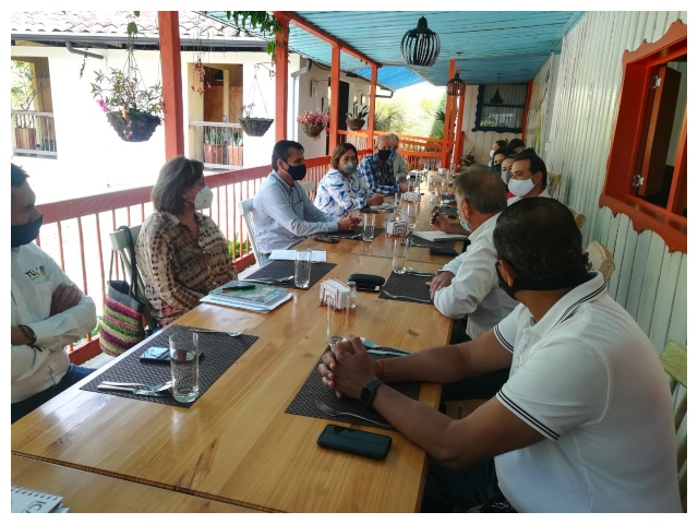 Visita del ICA – Productores de Aguacate. 