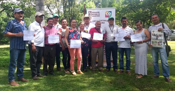 Productores-de-cacao-de-Arauca-son-certificados-por-el-ICA-en-Buenas-Practicas-Agricolas-1.jpg Productores-de-cacao-de-Arauca-son-certificados-por-el-ICA-en-Buenas-Practicas-Agricolas-1.jpg
