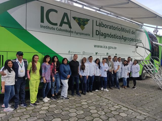 En Nariño, el ICA a través de su laboratorio móvil refuerza la vigilancia epidemiológica en la Laguna de La Cocha 