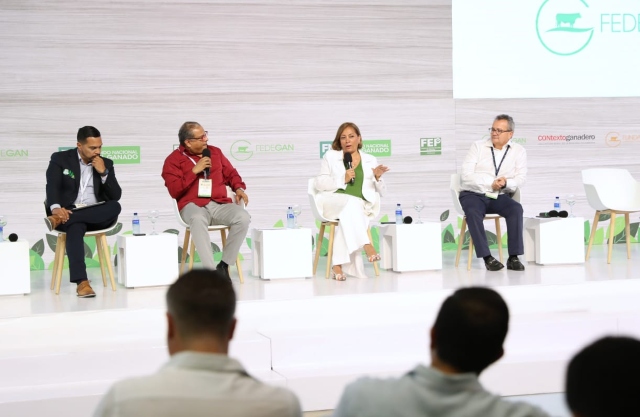 Foto-ICA-Congreso-Nacional-de-Ganaderos-2.jpg