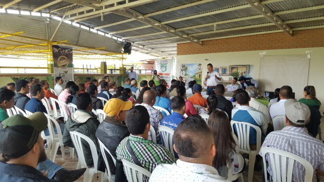 Más de 80 productores ovino-caprinos del Huila fueron capacitados por el ICA 
