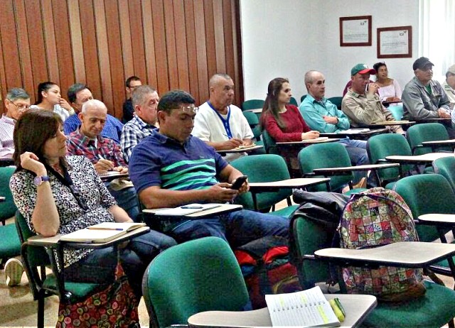 Viveristas de Antioquia se capacitan en normatividad sanitaria