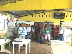 Ganaderos-de-Mitu-recibieron-capacitacion-sobre-las-normas-para-autorizar-sus-predios-pecuarios-en-sanidad-e-inocuidad-4.jpg