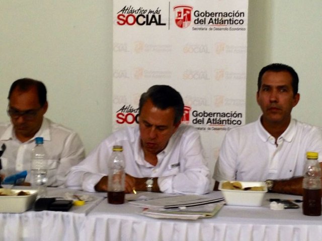 Reunión de campesinos en Sabanalarga