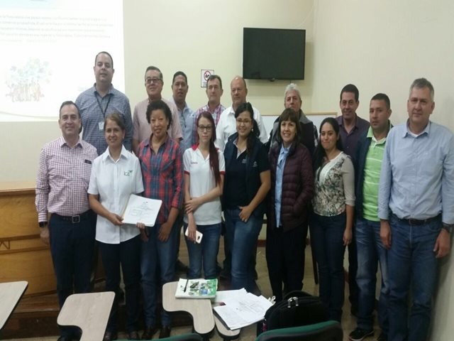 11 granjas avícolas de Antioquia fueron certificadas como bioseguras 