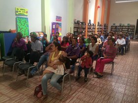 Personas-reunidas-Villanueva,-Santander-02.JPG