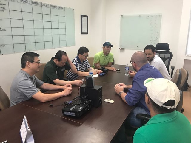 El ICA y  delegación de la República Popular China visitan planta de sacrificio en Córdoba 