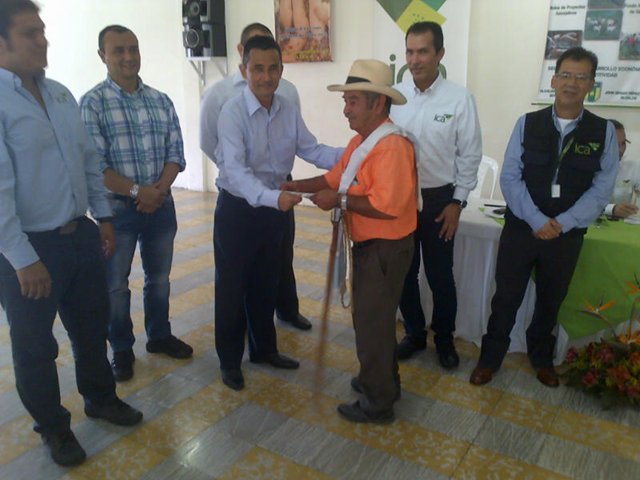 El ICA pone  al servicio moderno laboratorio de diagnóstico  veterinario en el Quindío y entrega certificaciones en BPA y BPG