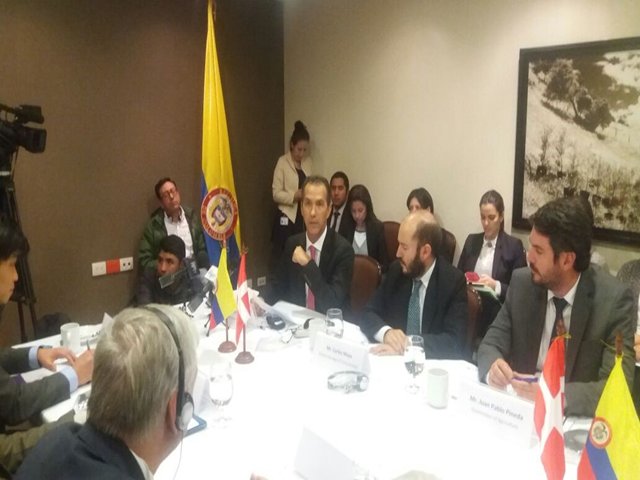 Dinamarca y Colombia trabajan por mejorar la sanidad y la inocuidad en el sector porcícola 