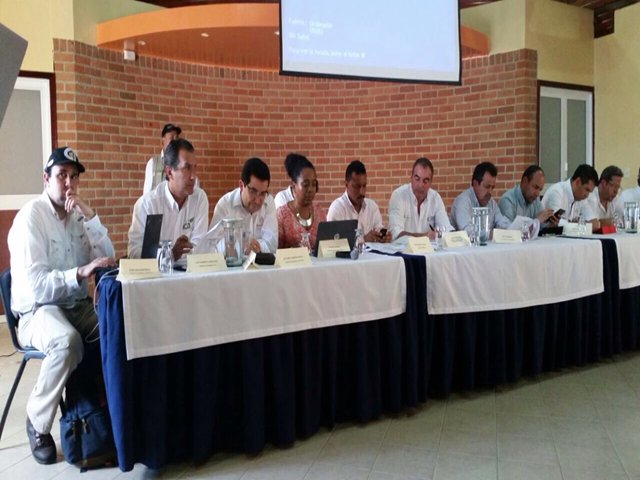 El ICA y  otras entidades  del sector agropecuario se reúnen con comunidades afectadas en Tumaco