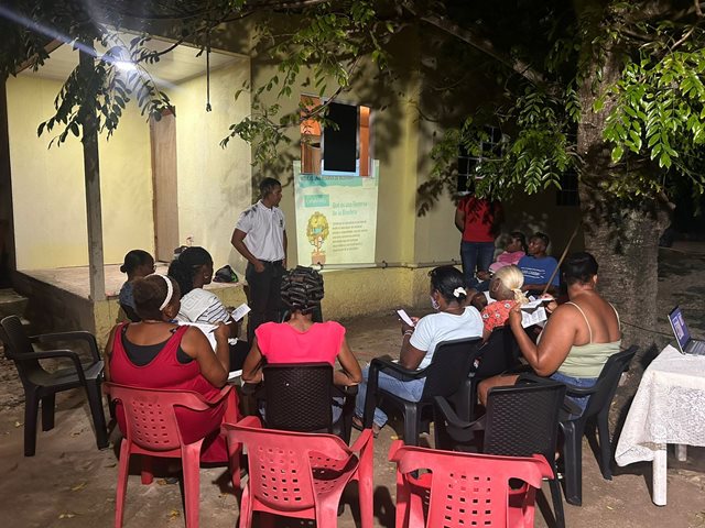 En San Andrés, el ICA impulsa la gestión de residuos porcícolas y agrícolas con las mujeres rurales de Soundbay 