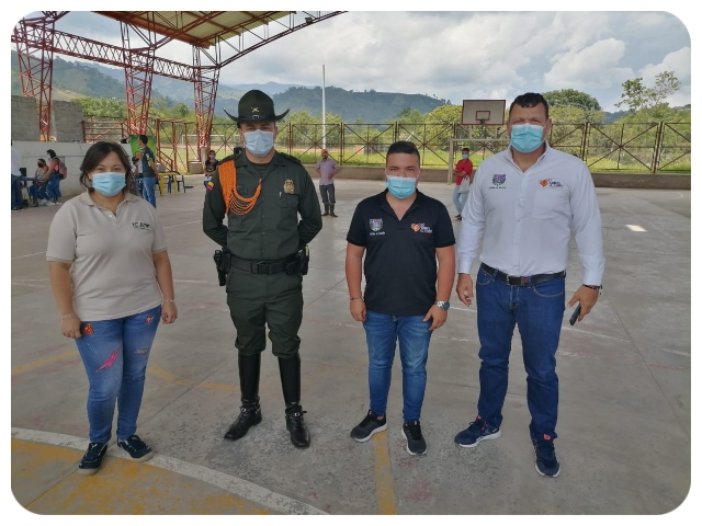 Exitosa jornada de vacunación contra la encefalitis  equina venezolana en el Huila