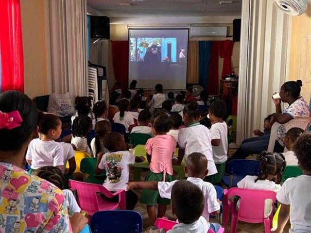 Niños raizales de San Andrés aprenden sobre el bienestar animal