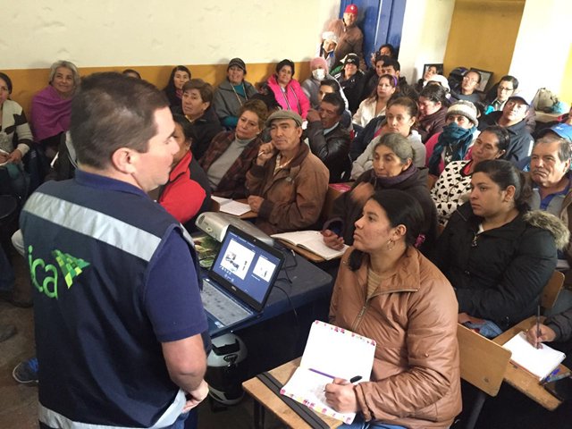 Avicultores de Cundinamarca se capacitan en sanidad y normatividad aviar