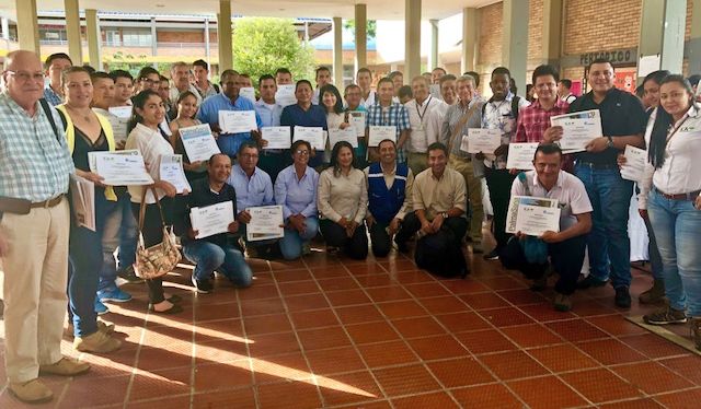 Foto-3-Certificacion-agronomos-y-asistentes-tecnicos.jpg