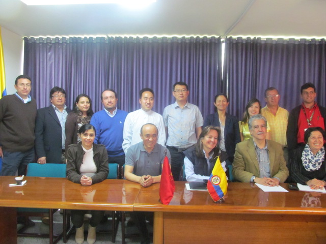 Delegación china evaluó sistema sanitario de Colombia 