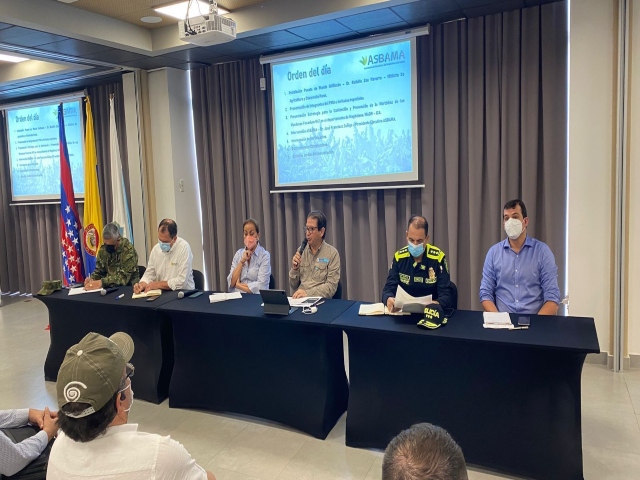 El Min Agricultura y el ICA fortalecen estrategia para la contención y prevención del Fusarium R4T 