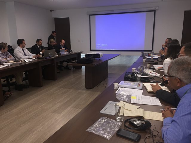 Comisión Nacional Avícola analiza resultados de investigación sobre influenza aviar en Suramérica
