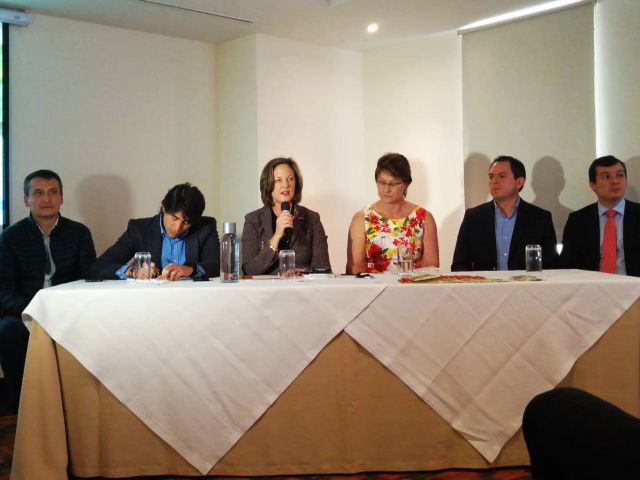 Participantes en taller regional sobre Fusarium en Bogotá.