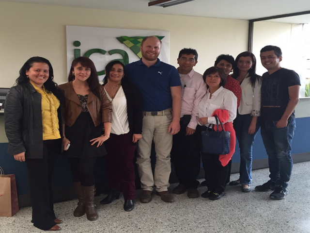 Laboratorios del ICA reciben entrenamiento en herramientas bioinformáticas