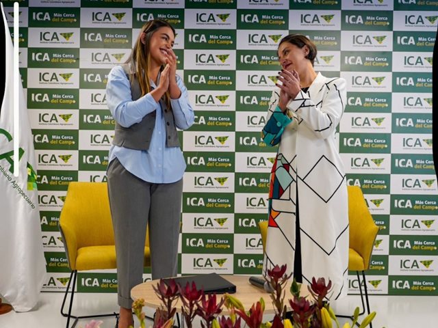 Paula Andrea Cepeda Rodríguez toma posesión como gerente general del ICA. 
