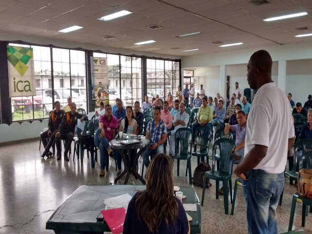 El ICA socializa con ganaderos de Risaralda el manual de bienestar animal para el transporte de ganado en pie