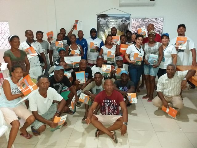 El ICA realizó jornada de educomunicación con productores acuícolas de la isla Caño de Loro, Bolívar