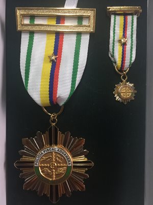 Medalla02.jpg