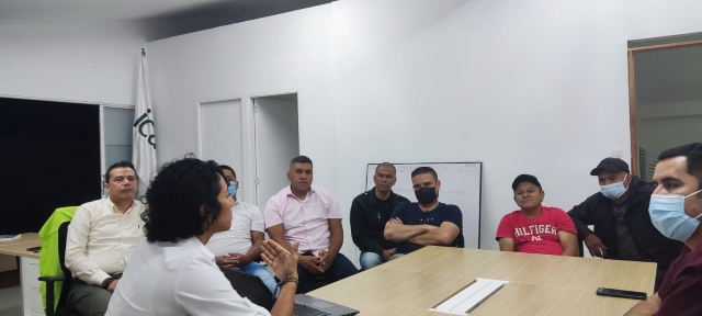 Foto-ICA-Actividades-sanitarias-control-enfermedad-de-newcastle-aviar-2.jpg