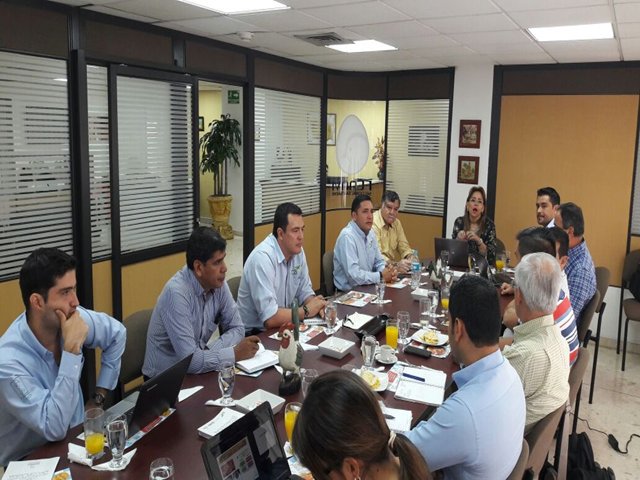 El ICA participó en el primer comité sanitario aviar en Santander 