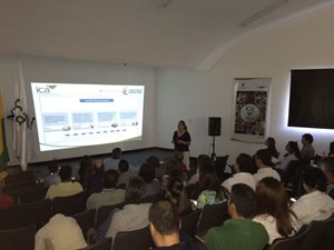 ICA-capacito-a-100-personas-en-manejo-de-HLB-y-mecanizacion-del-cafe-2.jpg