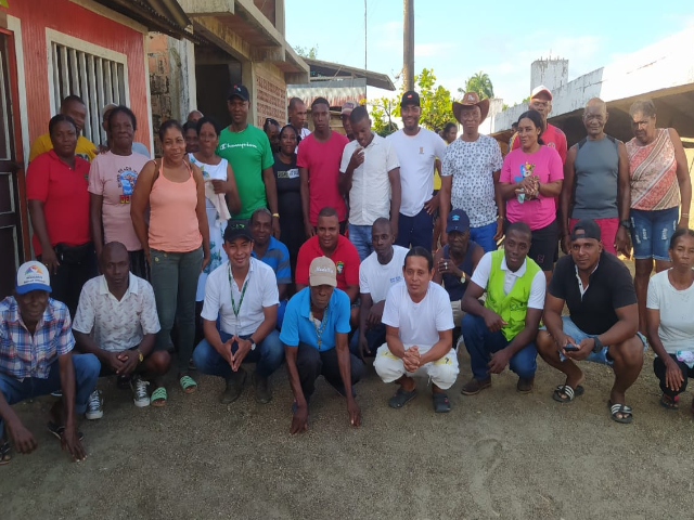 Visitas a cultivos de coco en el Bajo Baudó.
