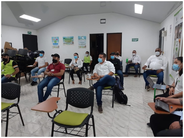 En el Putumayo, funcionarios ICA amplían sus conocimientos en sanidad pecuaria 