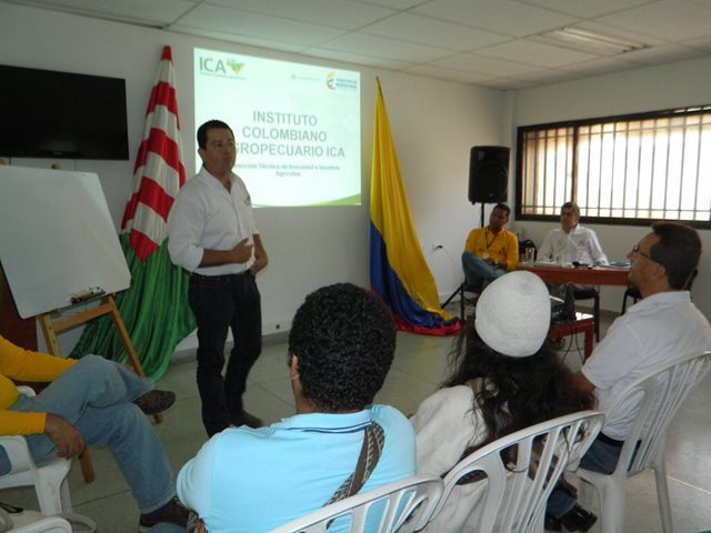 Comité de Cafeteros y el ICA realizaron foro para capacitar a caficultores en la conservación de la calidad del grano y  aumento de  rentabilidad